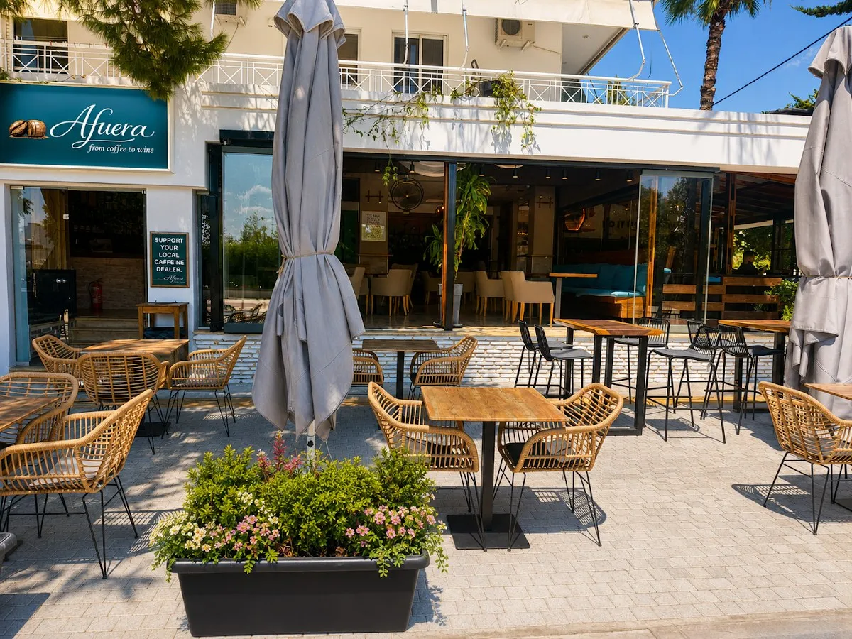 BookNoFees: Restaurang – Afuera – Athens – Ute, bild 1