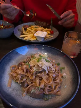 Restaurang – BookNoFees: bild från Valentina Pfennings recension av Boulevard 55