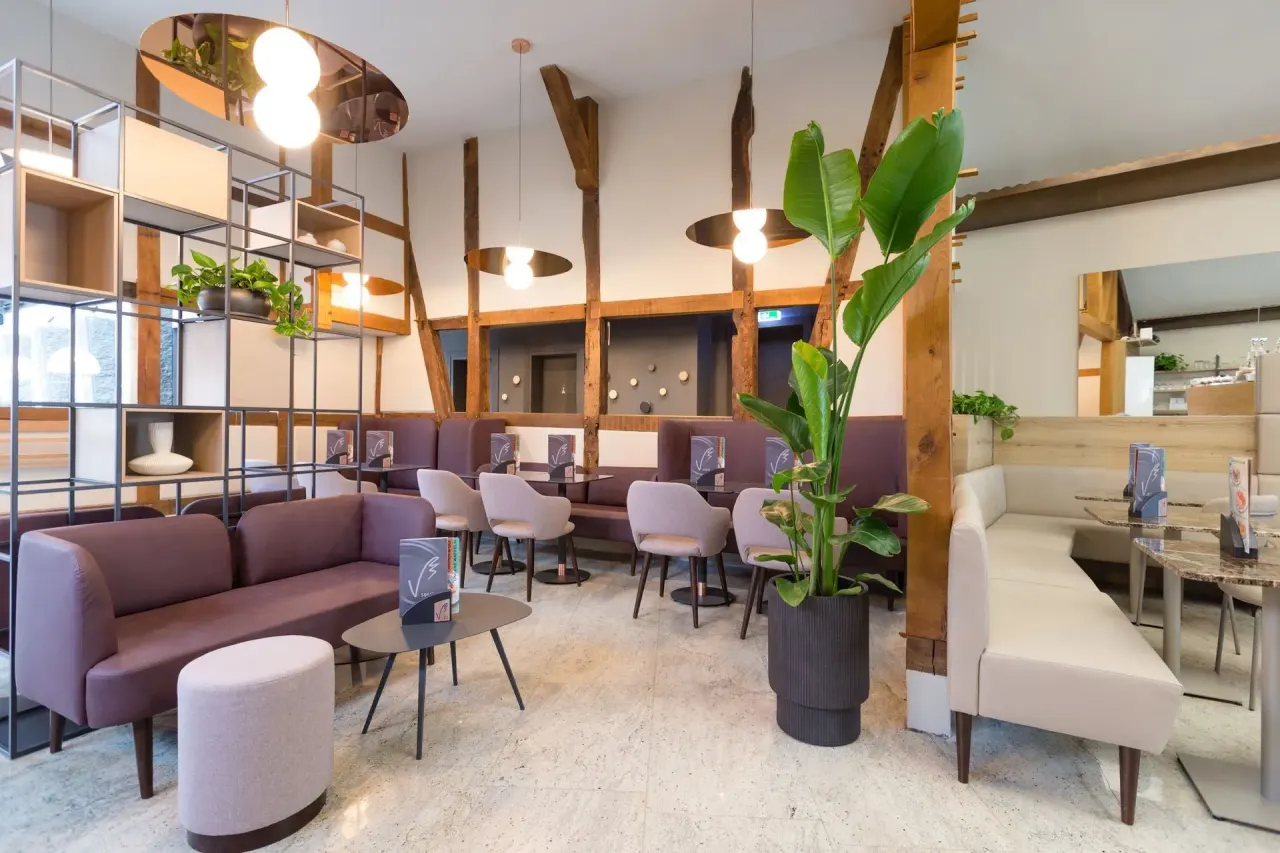 BookNoFees: Glass – Eiscafé Venezia – Soest – Eiscafé Venezia, bild 1