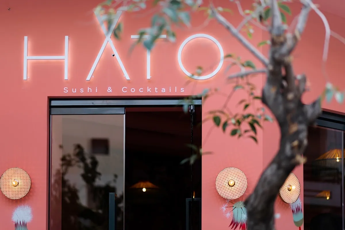 BookNoFees: Restaurang – Hato – Athens – Steg, bild 1