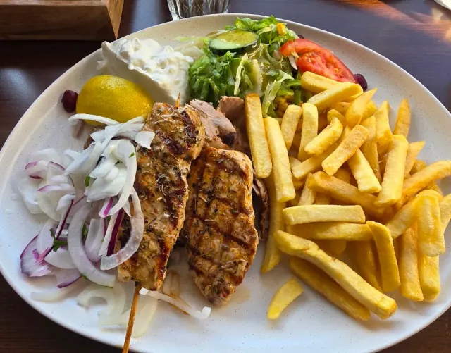 BookNoFees: Restaurang – Akropolis Grill – Bochum – Akropolis Grill, bild 3