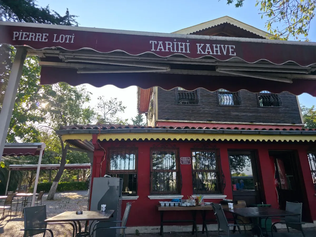 BookNoFees: Kafé – Tarihi Kahve – Istanbul – Det historiska kaféet, bild 1