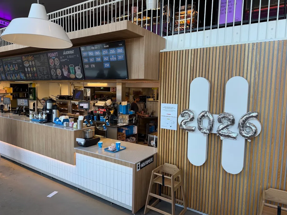 BookNoFees: Snackbar – Hesburger – Helsinki – Hesburger, bild 1