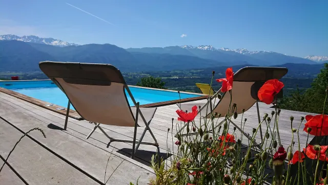 BookNoFees: Charmig semesterbostad för 2 personer med pool i Savoie – St Pierre D'albigny