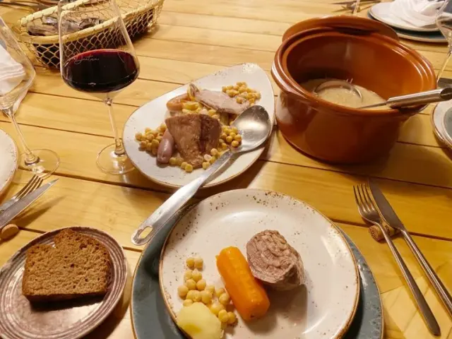 BookNoFees: Restaurante DeAtun, Madrid