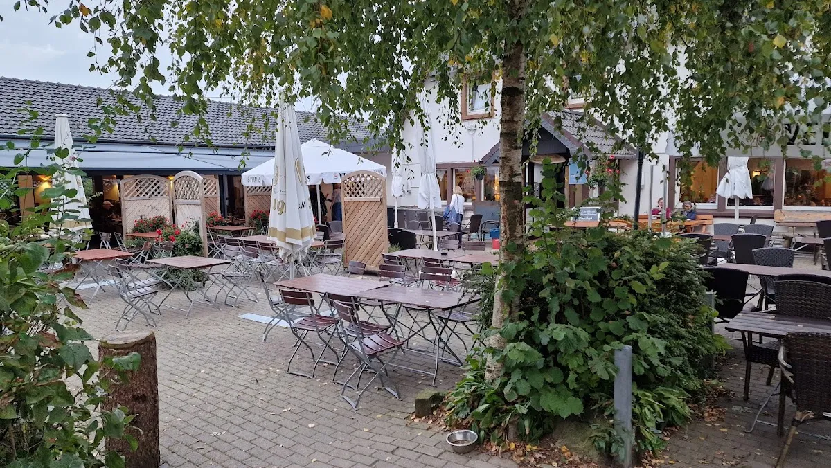 BookNoFees: Restaurang – Café Halle – Hagen – Café Halle, bild 1