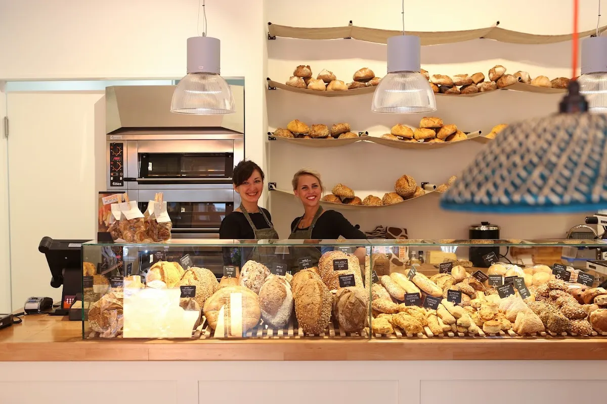 BookNoFees: Restaurang – BBrood – Amsterdam – BBrood, bild 1