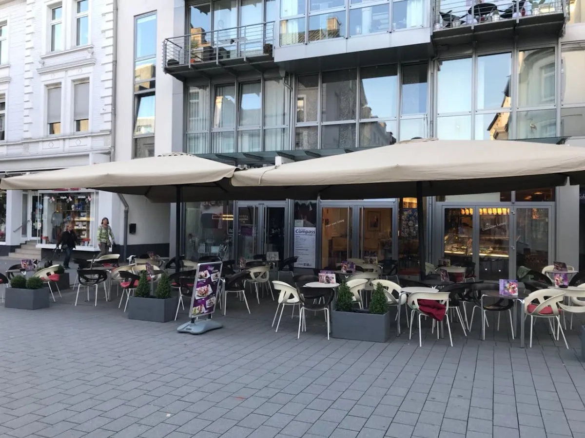 BookNoFees: Restaurang – Eiscafe San Remo – Hattingen – Eiscafe San Remo, bild 1