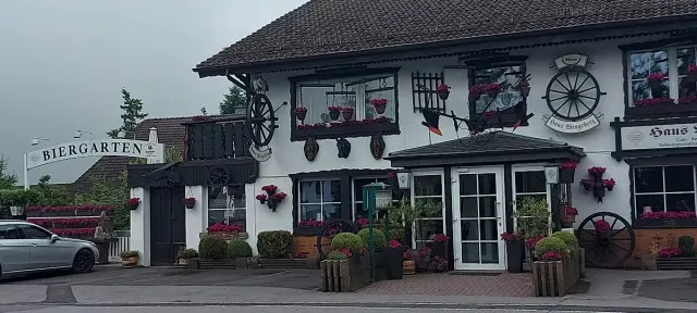 BookNoFees: Restaurang – Haus Wengeberg – Breckerfeld – Huset Wengeberg, bild 3
