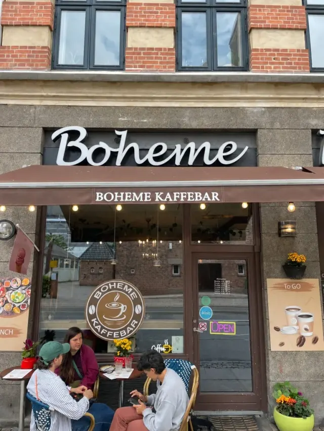 BookNoFees: Kafé – Boheme – Copenhagen – Tråkighet, bild 2