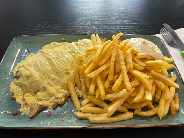 BookNoFees: Restaurang – Balver Grillstübchen – Balve – Balver Grillstübchen, bild 3