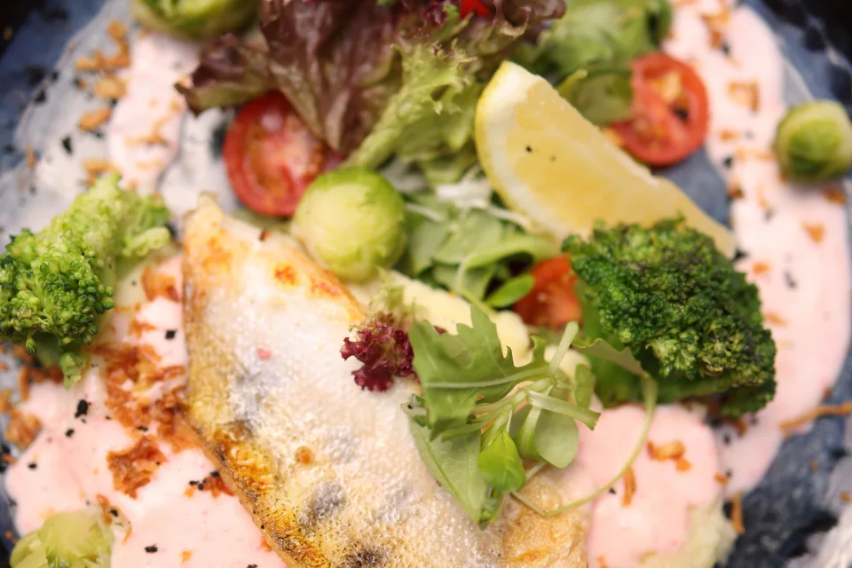 BookNoFees: Exempelbild: Grillad fisk